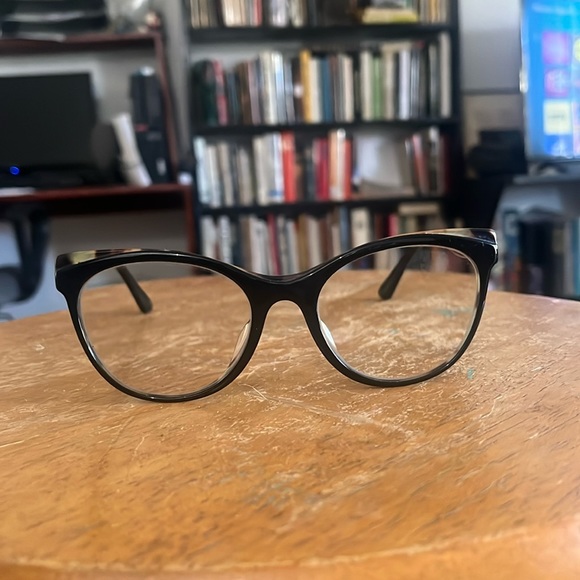 Prada Eyewear Made in Italy - Picture 1 of 9